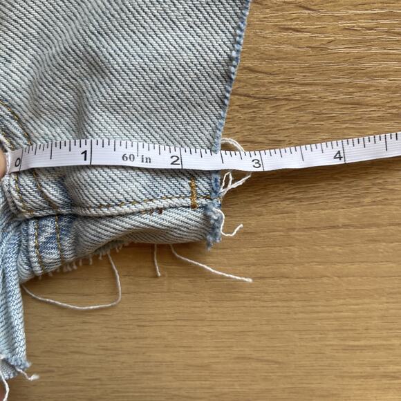 NWT WeWoreWhat x Revolve Denim High Rise Shorts Womens Size 27 Light Wash Cutoff - Picture 5 of 8